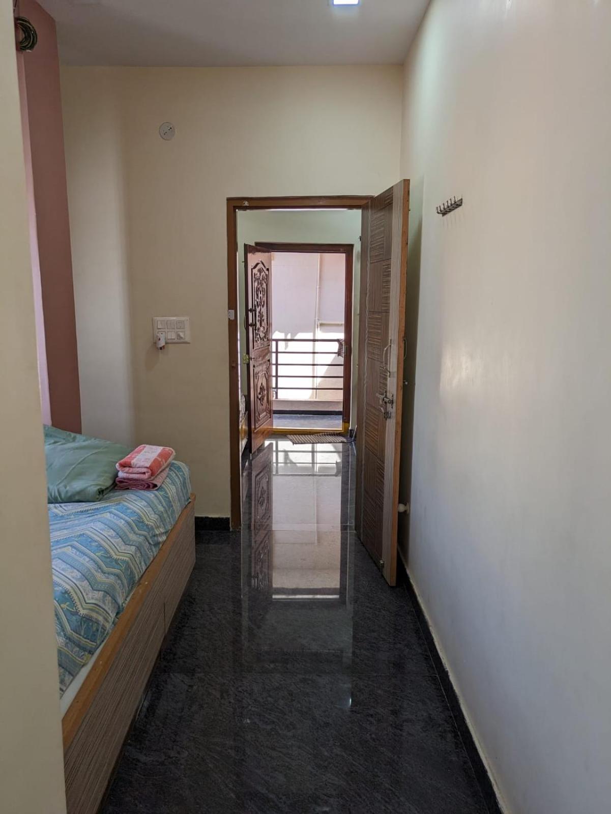 هامبي Vijayanagara Home Stay المظهر الخارجي الصورة