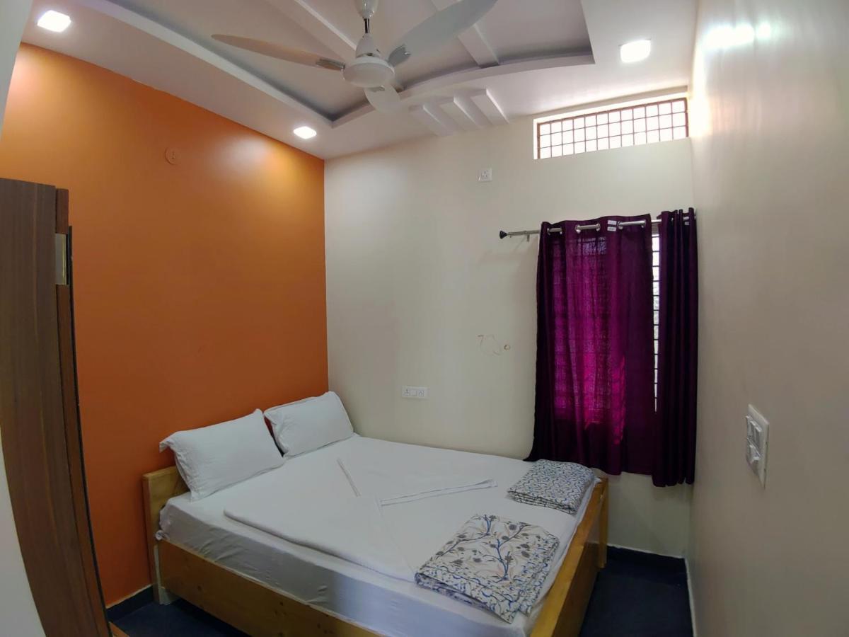 هامبي Vijayanagara Home Stay المظهر الخارجي الصورة